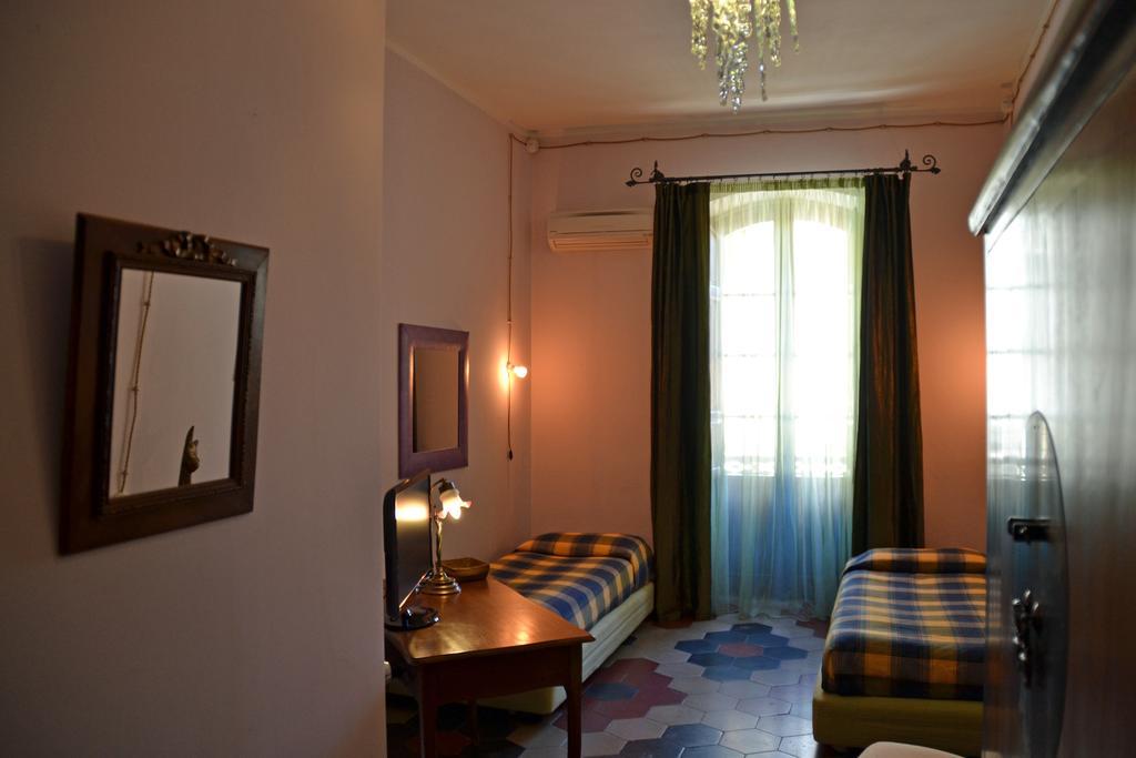 La Babbajola Hotel Iglesias Habitación foto